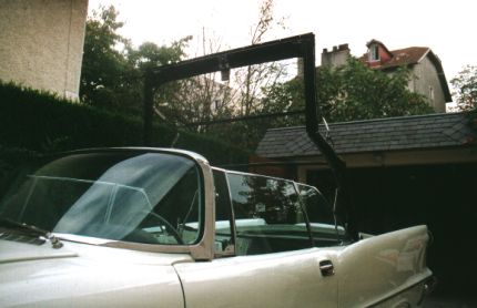 Folding top in high position