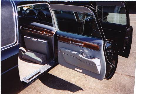 chrysler-rightdr.jpg (28920 octets)